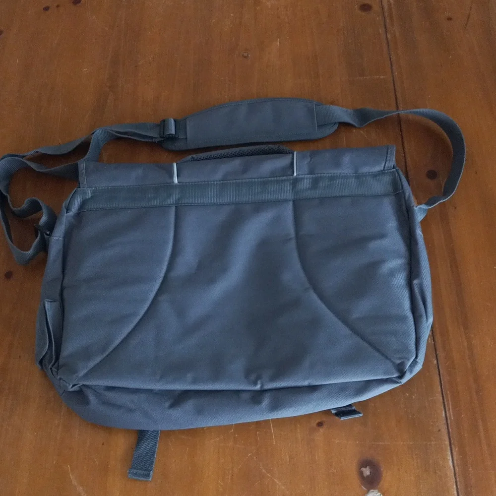 Gray Guess Messenger Laptop School Bag